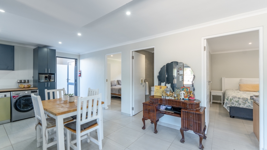 5 Bedroom Property for Sale in Calypso Beach Western Cape